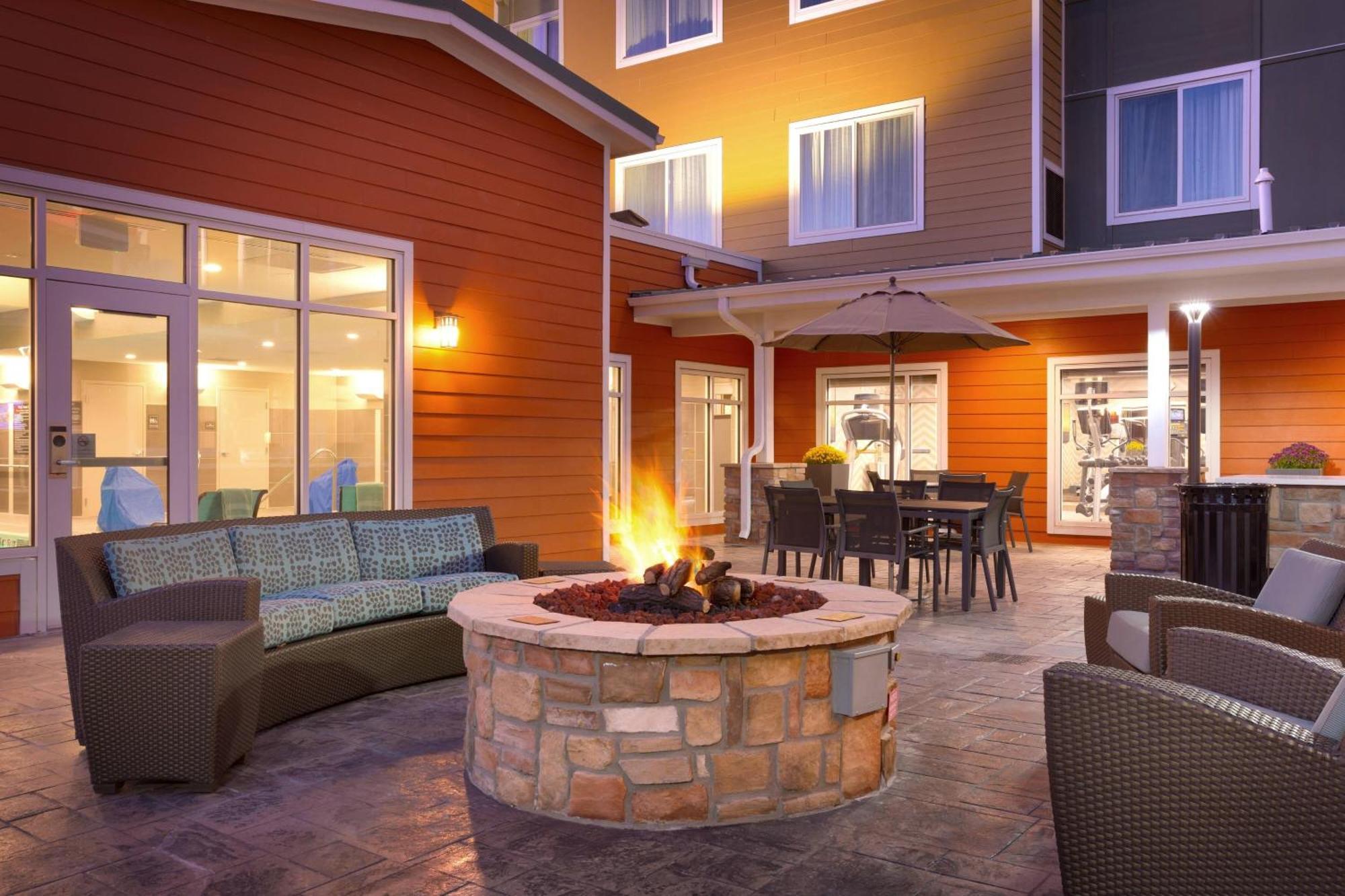 Hotel By Marriott Casper