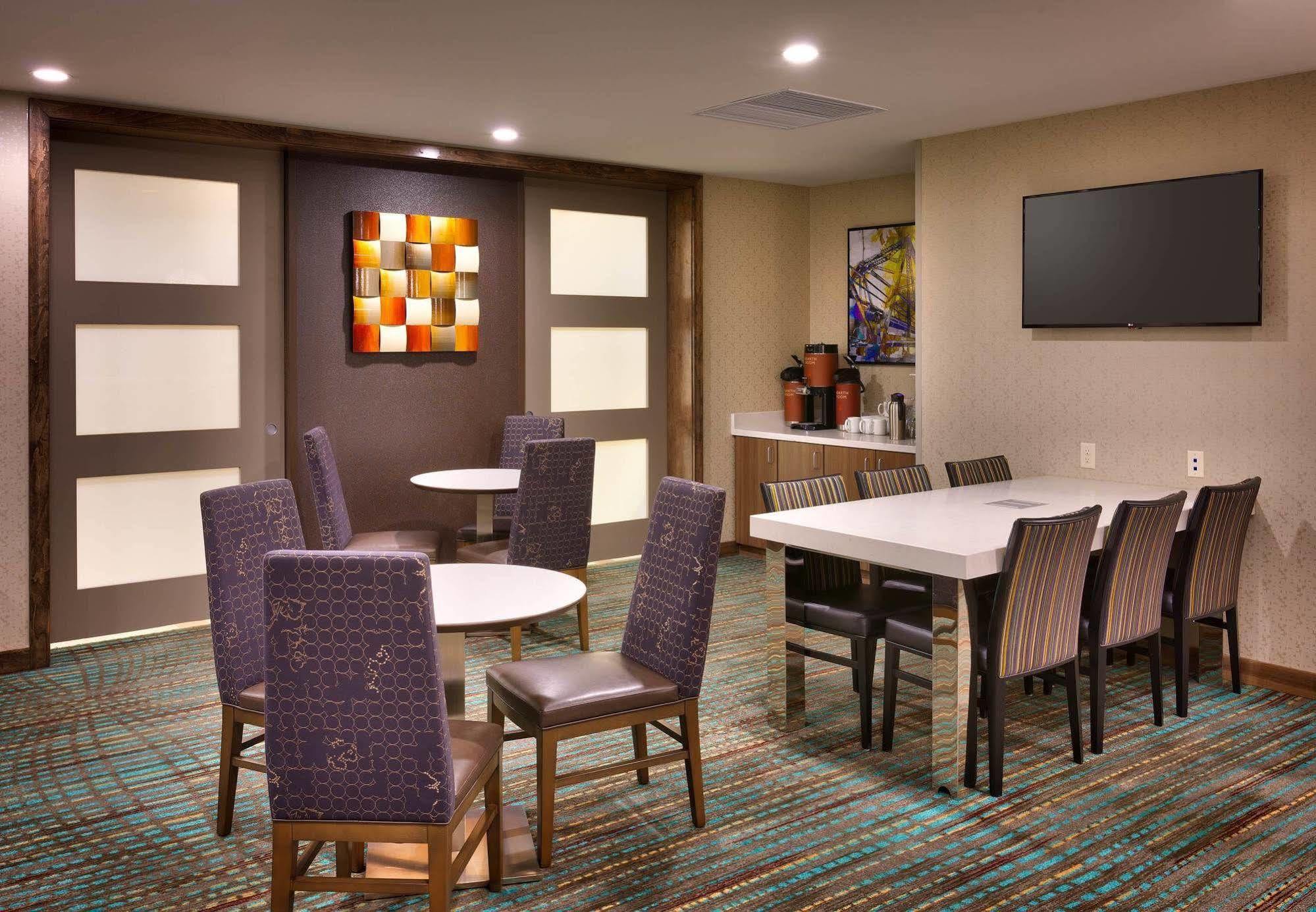 By Marriott Hotel 3*